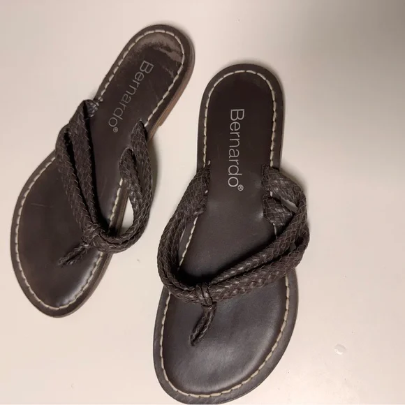 Bernado Miami Brown Leather Sandals - Picture 3 of 6